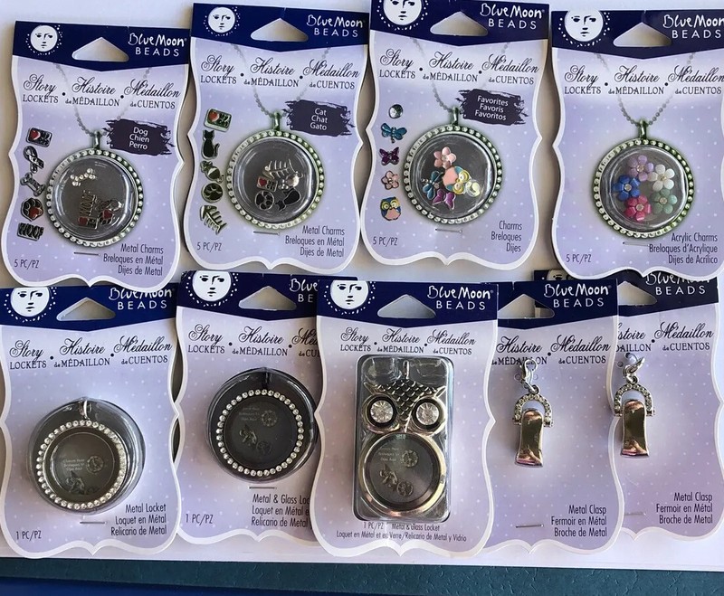 9 Piece Lot Of Blue Moon Beads Story Lockets, Clasps, Charms And Lockets, New