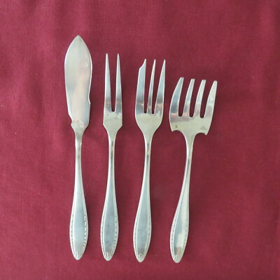 4 Couverts à Hors-d'œuvre Christofle Modèle Albatros – Métal Argenté France