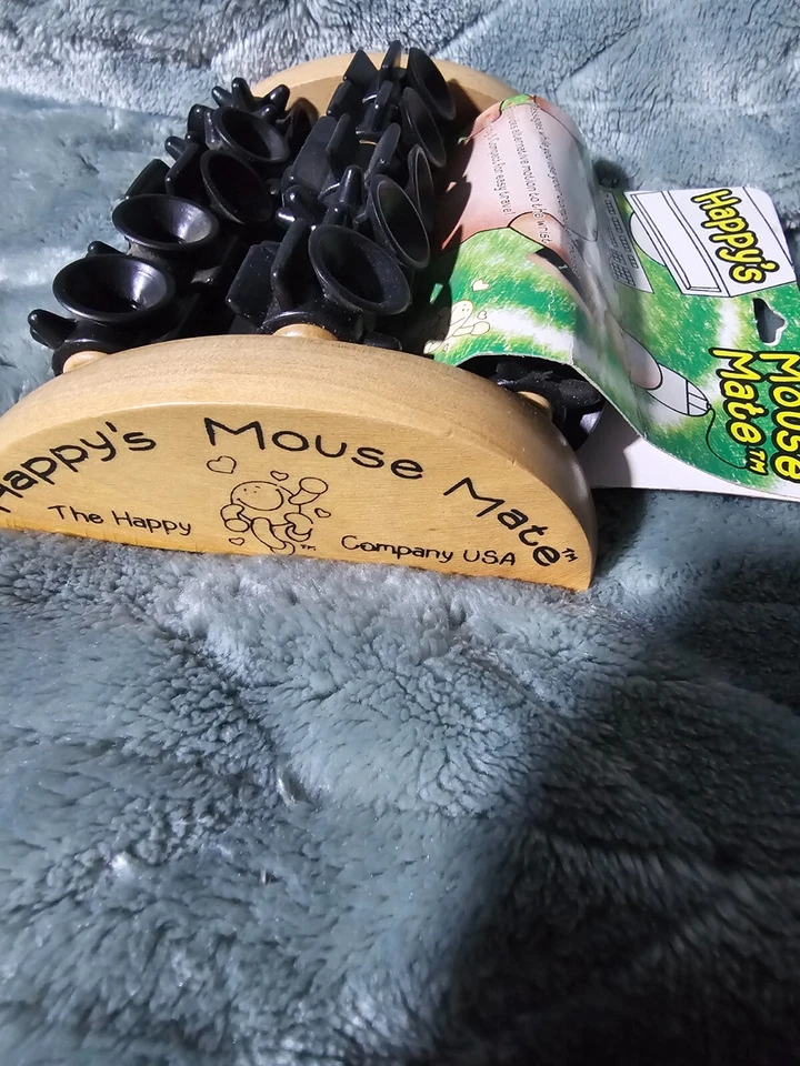 NEW Happy's Company USA Mouse Mate Massages Your Wrist While You Work Massager - Image 4 of 4