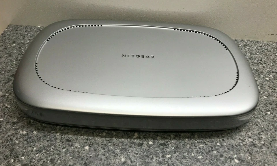 Netgear DG814 DSL Modem Router Gateway - Image 3 of 4