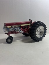 Vintage McCormick Farmall Fly n 560 pulling tractor 1/16 Scale