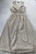 Universal Thread Women s Sleeveless Midi Dress Beige White Print Cutout Waist
