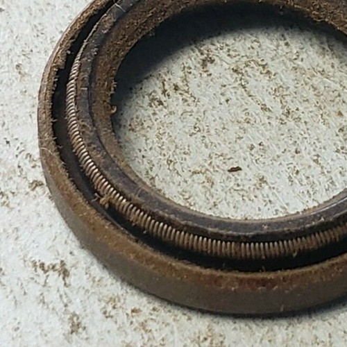 Obsolete NOS VINTAGE Poulan OIL SEAL Crankcase 19051 ORIGINAL OEM S25 Series - Picture 2 of 4