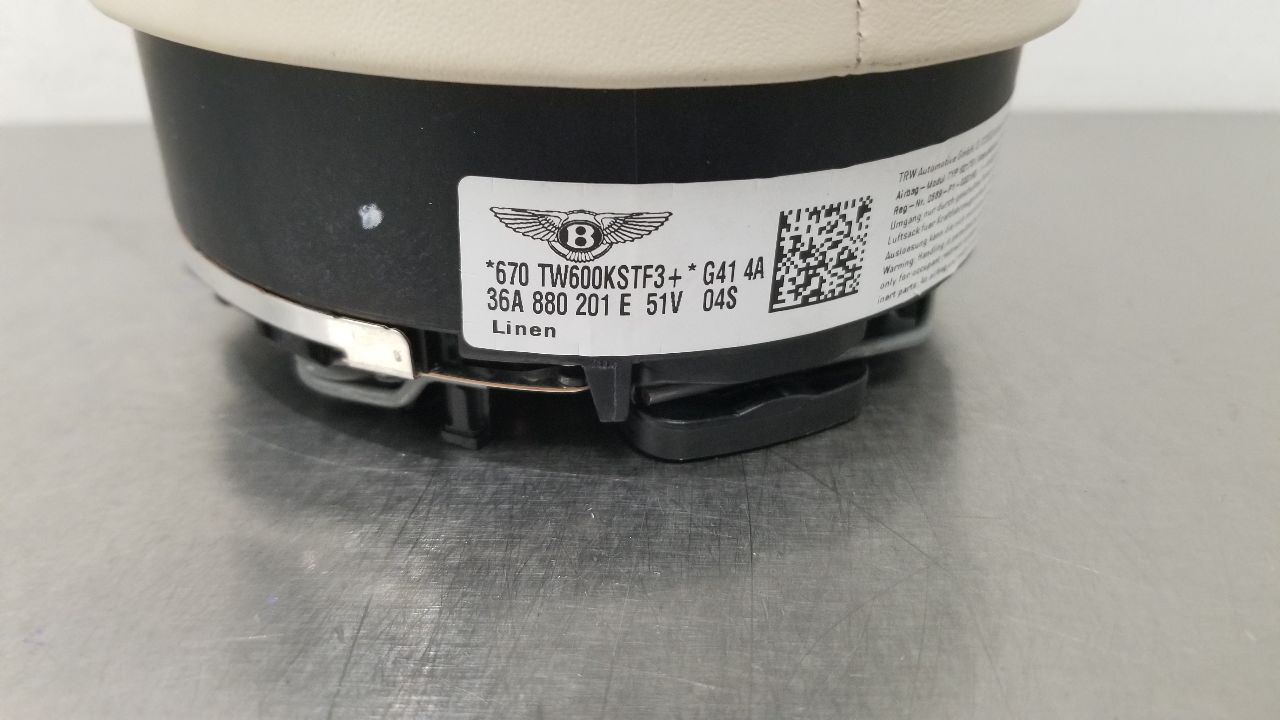 17 BENTLEY BENTAYGA DRIVER LEFT STEERING WHEEL SRS WHITE 36A880201E