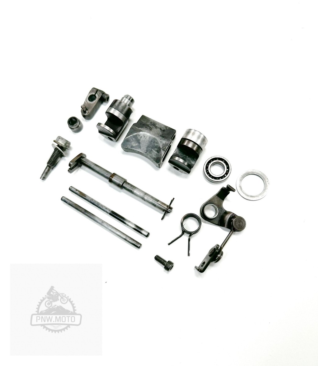 1996 Honda CR250R CR 250R OEM Cylinder Exhaust Power Valve Set