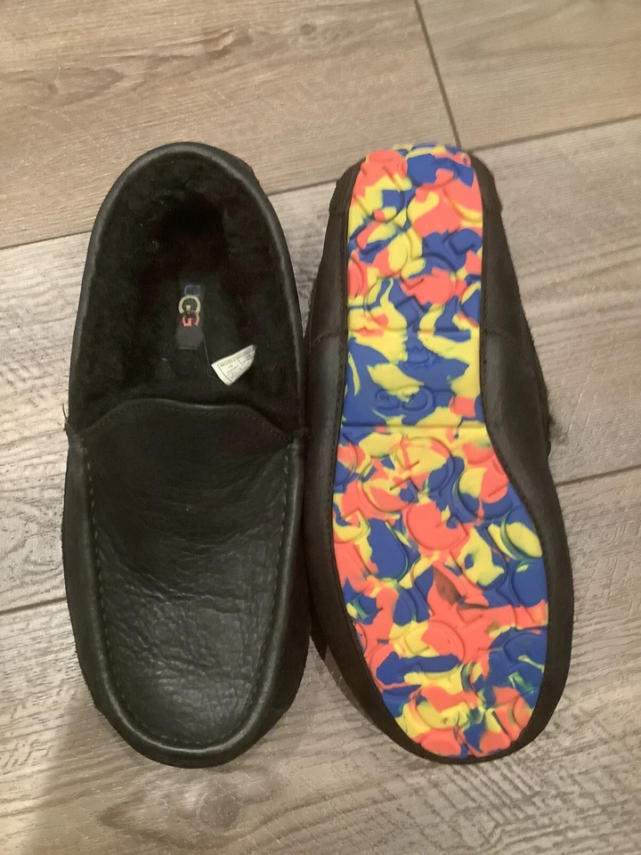 ugg men's ascot slipper Rare Multi Color Sole Size 7 Black - Image 2 of 4