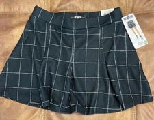 Pleated Mini Skirt Skort Y2K Schoolgirl Look Black Plaid Size M NWT