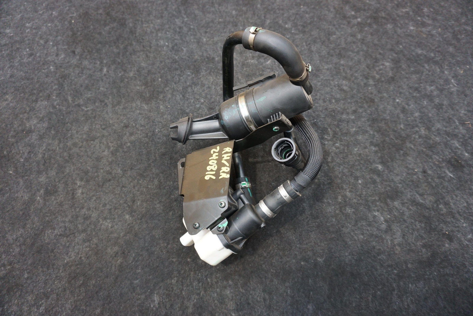 Fuel Tank Vapor Emission Reservoir Valve 205330 Maserati Granturismo M145 08-19