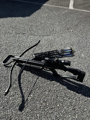 Barnett Recruit Recurve Crossbow w/ Scope & Bolts   Excellent Condition