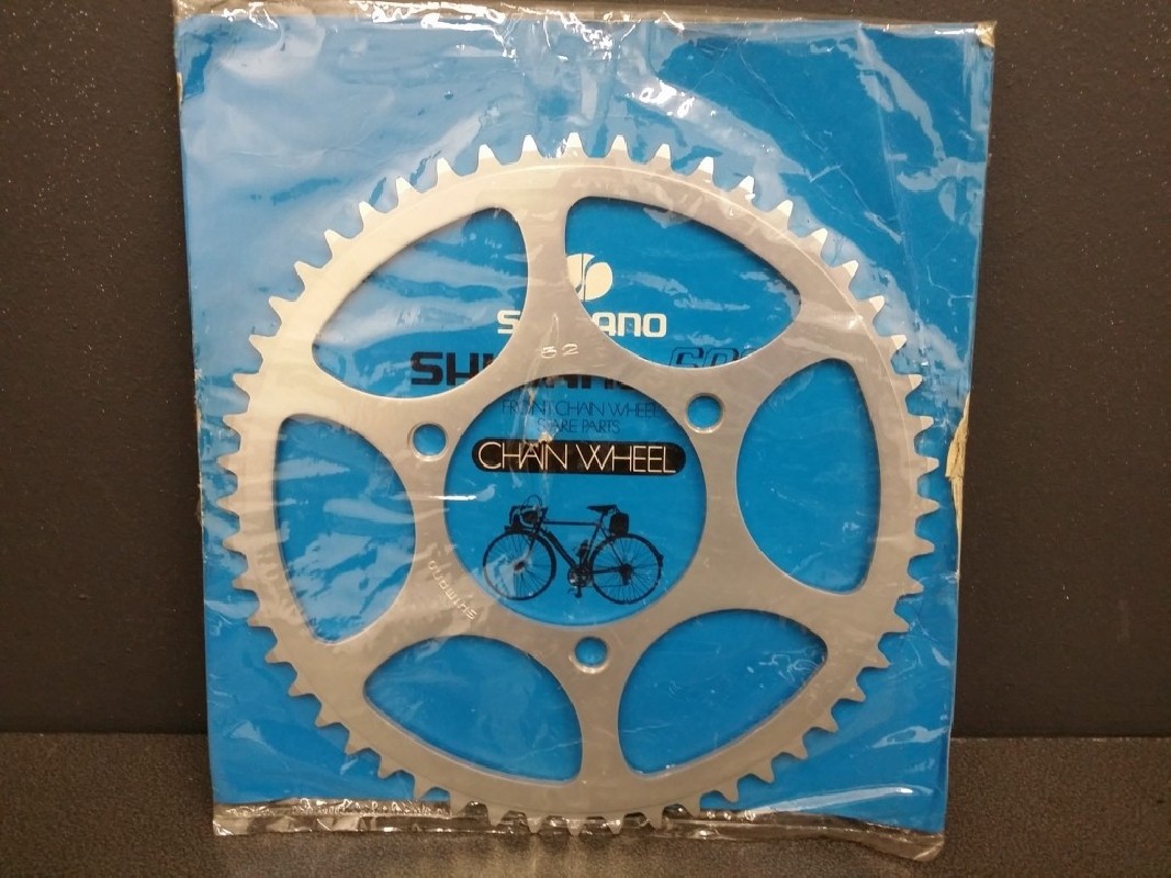 Plateau Shimano 600 52 dents vintage N.O.S pour vélo de route ancien
