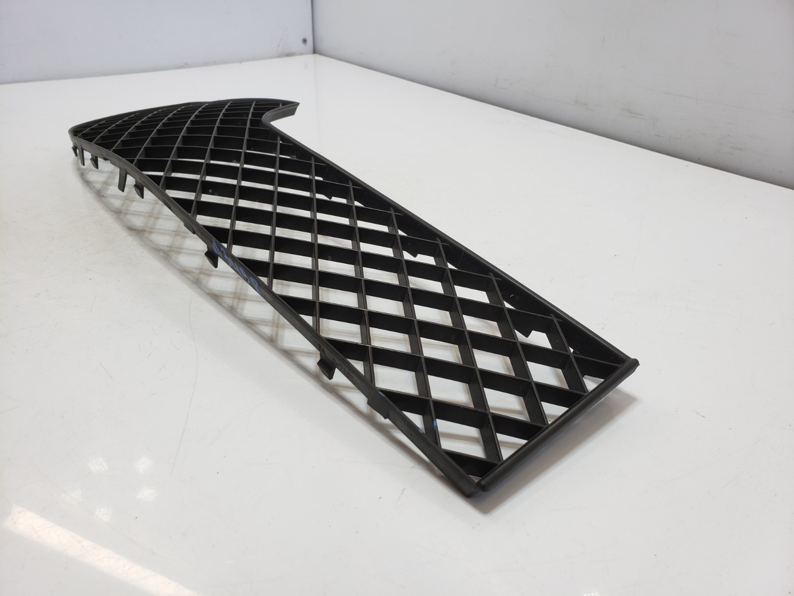 ✅ 12-18 OEM Bentley Continental GT Front Right Passenger Lower Bumper Grille
