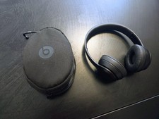 Beats by Dr. Dre Solo3 On Ear Wireless Headphones Black ISSUE