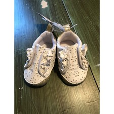 Cat Jack NWT White Eyelet Baby Shoes with Gold Accents Size 3-6 Months