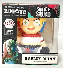 handmade-by-robots-suicide-squad-harley-quinn-050-vinyl-figure-knit-series-2021