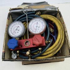 Snap-on Act 9500a 2-way Manifold Gauge Set W Box