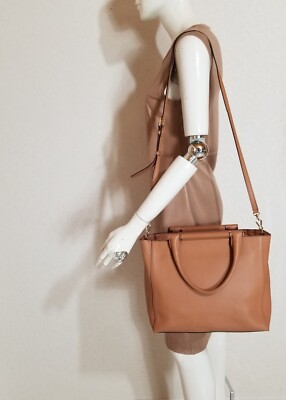 Max Mara edle sehr geräumige Leder Tasche Handtasche Schultertasche Kamel Braun