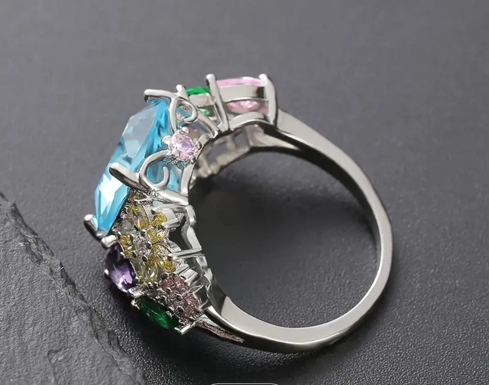 Silver Plated Blue Topaz Simulated Women’s Flower Cluster Ring Size 7 4️⃣ - Image 2 of 4