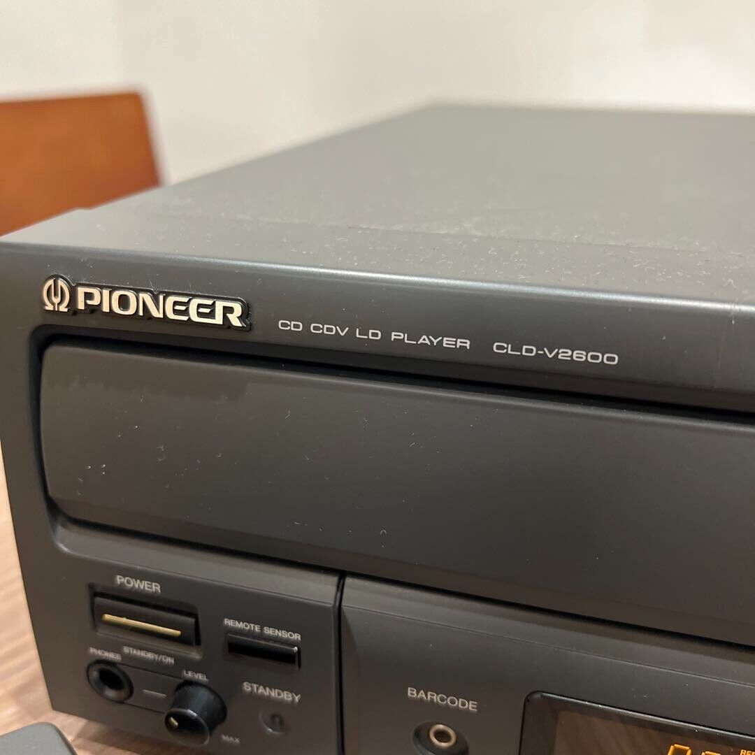 Junk Pioneer CLD-V2600 Laser Disc LD Player CD-CDV-LD AC120V Junk Pioneer CLD-V2600 Laser Disc LD Player CD-CDV-LD AC120V