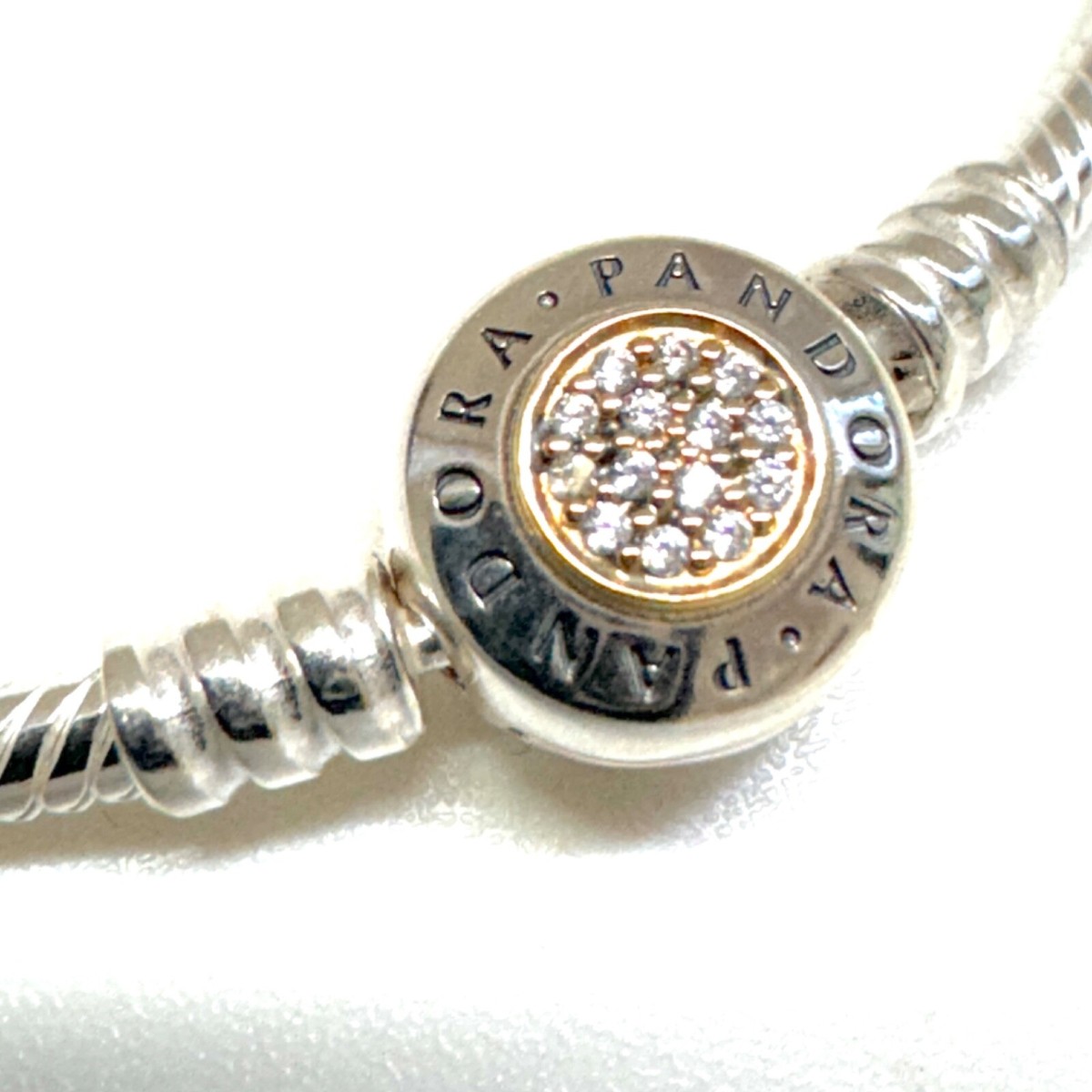 Pandora Moments Tone Clasp Bracelet 美品✨ Amazon.com: PANDORA Moments Two-Tone Ball Clasp Bangle