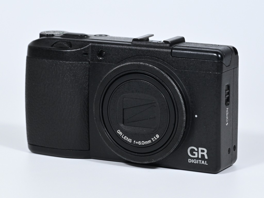 RICOH GR DIGITAL III 10.0MP Digital Camera SC6012 w/Original case