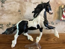 2009 Breyer #1353 - KUCHI- Running Friesian (Goffert)  - Gelding Anatomy Error