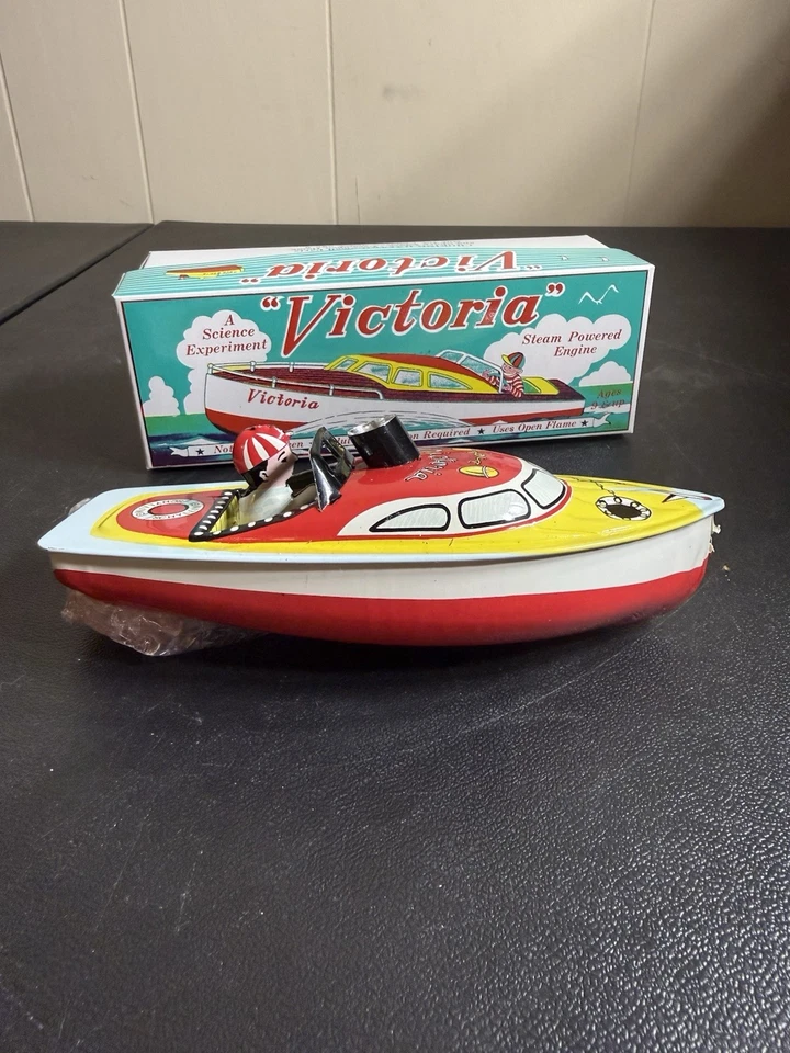 Schylling Victoria Steam Powered Engine Tin Toy Boat 2001 With Box & Eye Dropper - Image 4 of 4