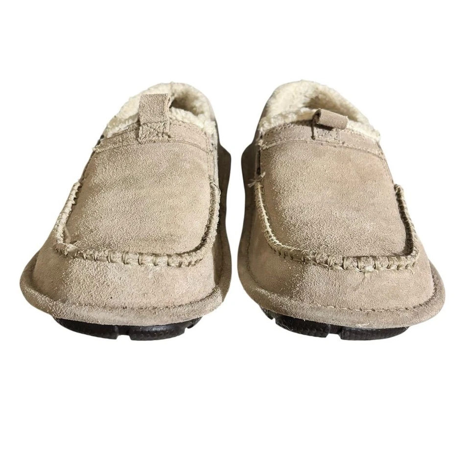 Zapatos sin cordones Crocs para hombre de gamuza topo forrados con sherpa talla 9 informales Foto 2 de 4
