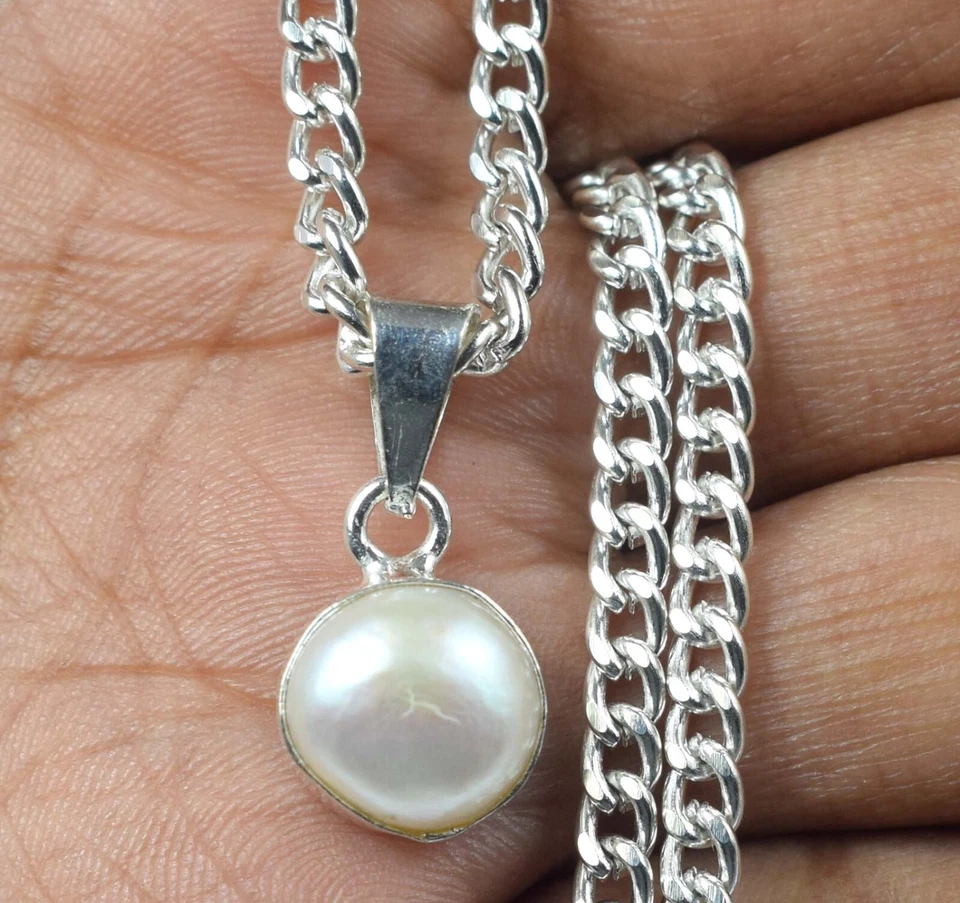 Colgante de piedras preciosas redondas de 5 quilates con perlas blancas naturales del Mar del Sur VER VDO Foto 3 de 4