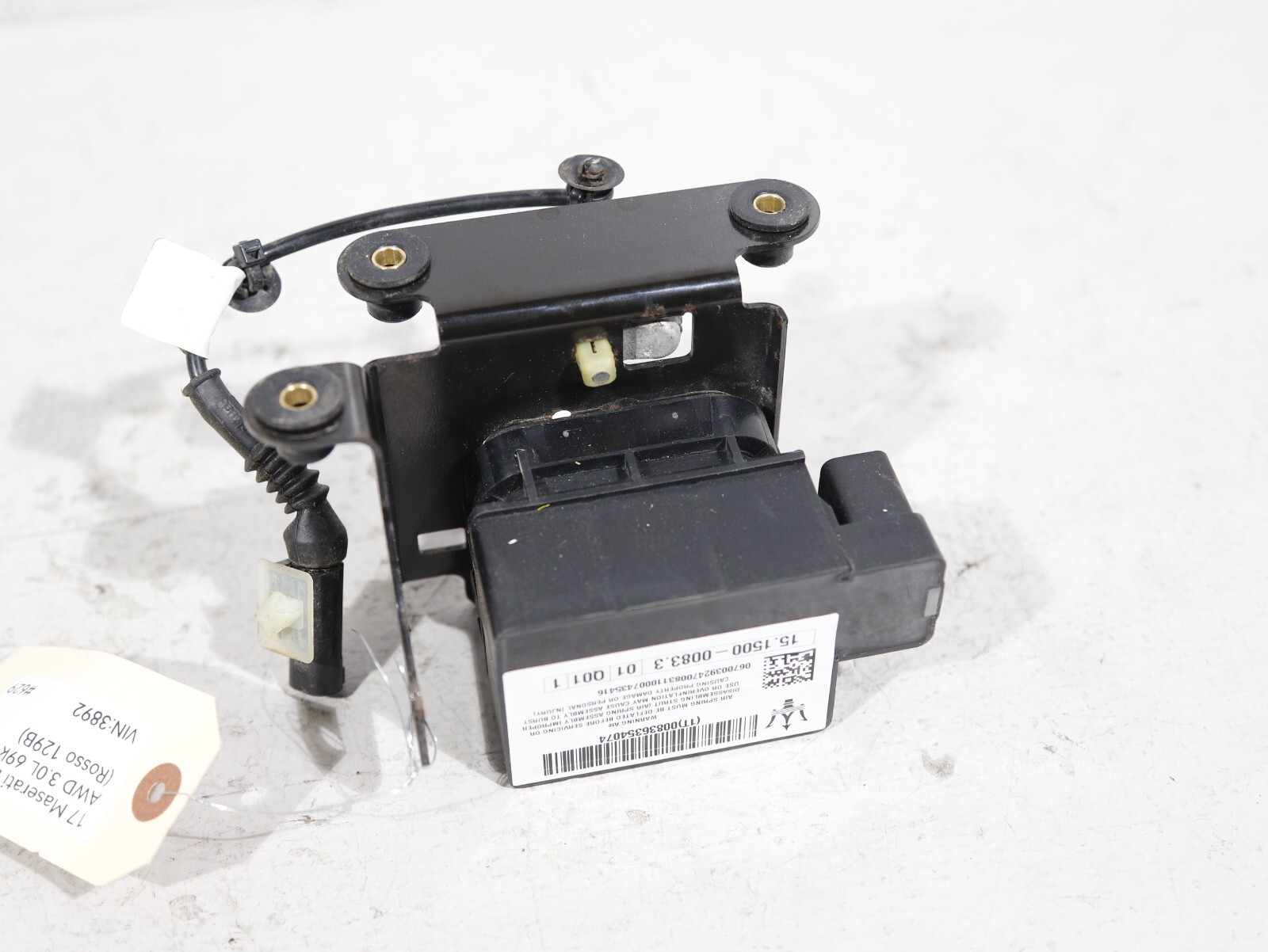 2017-20 MASERATI LEVANTE M161 AWD AIR SUSPENSION VALVE BLOCK SOLENOID MODULE OEM