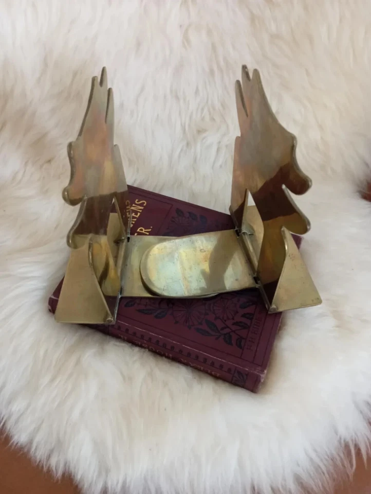 Par De Sujetalibros Plegables Puerta Templo De Colección Coreanos De Latón Detalle Leer Biblioteca Asia Foto 3 de 4