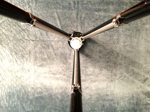 TRIPOD LEGS, VERY LIGHT WEIGHT ALUMINUM, QUICKSET, 5.5" Mitchell style? FLAT-TOP - Picture 11 of 12