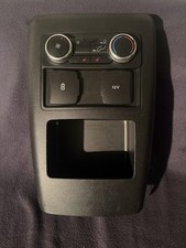 2020 Ford Explorer Rear Ac Controls And Rear Console Panel - Used 2020 Ford Explorer Rear Ac Controls And Rear Console Panel - Used