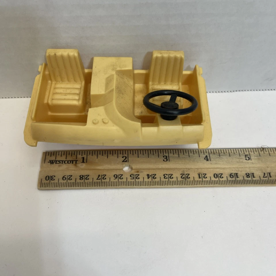 Nylint Truck/Tractor Interior Bed And Cabin - Image 3 of 4