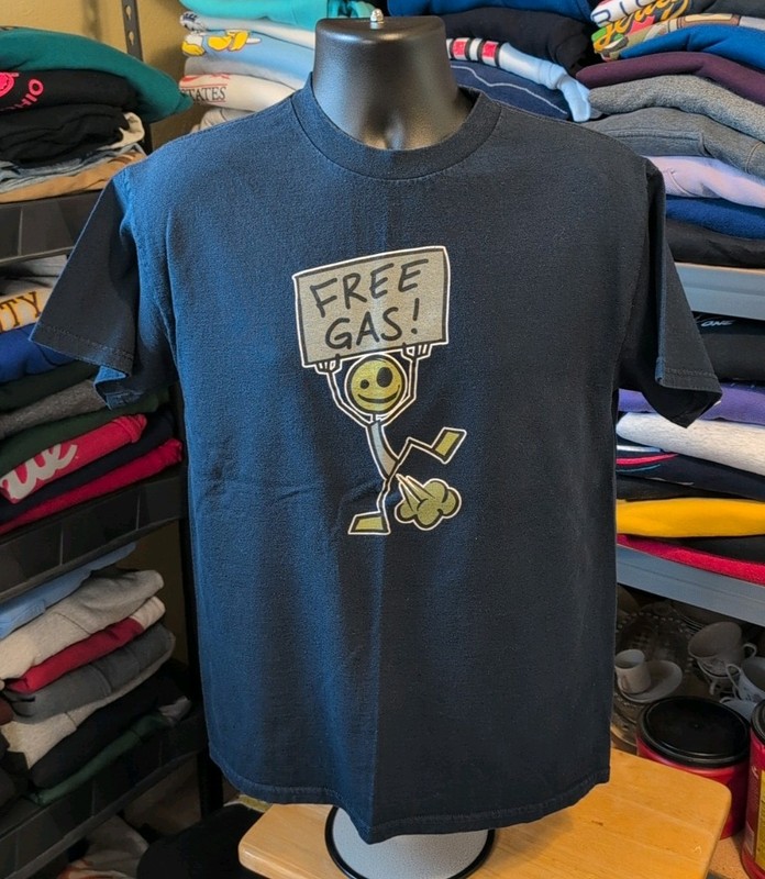 2000s Y2K Men's FREE GAS HUMOR Crew Neck T-shirt Size Medium. Funny Joker EUC