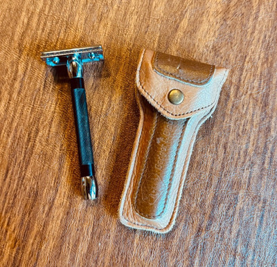 Double Edge Safety Razor with case