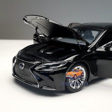 AUTOart 1/18 Lexus LS500h Simulation Car Model