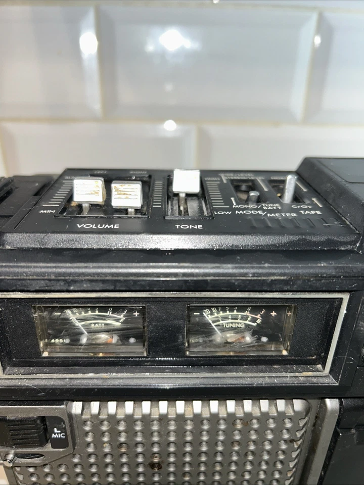 Seltener Stereo Radio Cassette Recorder JVC RC-717LB brauche neue Riemen - Bild 2 von 4