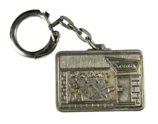 Cambrai, France  Galleries St Cloud Souvenir Key FOB (04755)