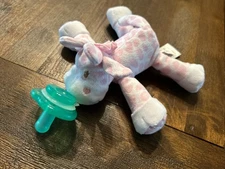 Nookums Jaspie Pink Giraffe Paci Plushies Pacifier & Holder