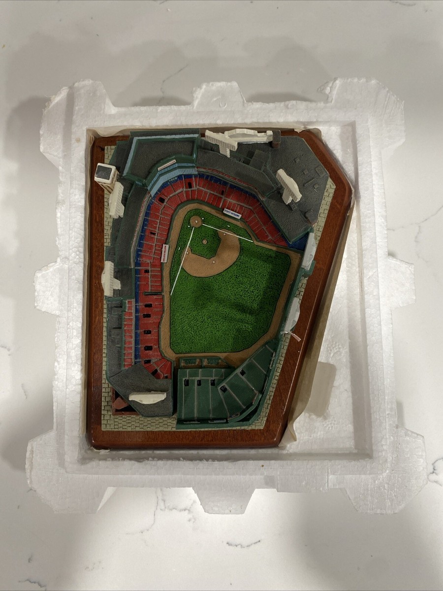 Danbury Mint Deluxe Fenway Park Boston Red Sox Stadium W/ Original