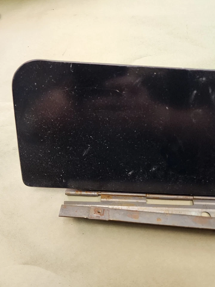 1967 年 67 别克 Special Skylark GS 340 GS 400 原装通用手套盒门  — 第 4/4 张图片