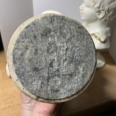 2 Vintage Universal Statuary Corp Chicago 22 S745B, S745G Boy and