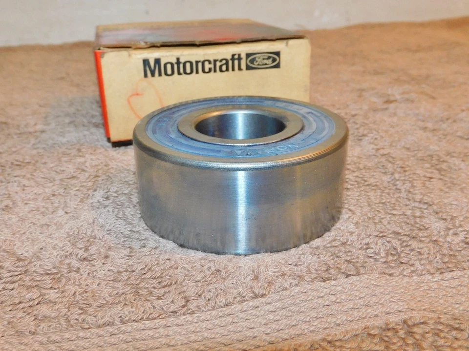 1966 - 1972 年福特 B600 B700 B750 NOS 105 AMP 330 361 391 替代前轴承 — 第 3/4 张图片