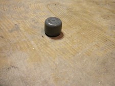 18 19 Hyundai Sonata RH Passengers Halogen Headlight Rubber Vent Filter With Cap