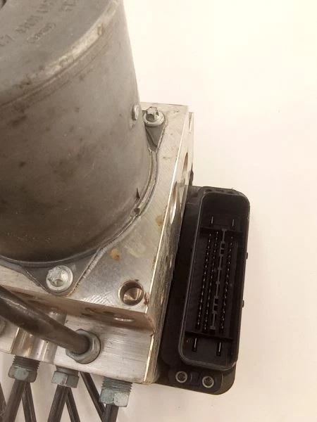 2011-2015 BMW 550i ABS насос антиблокировочный тормозной насос OEM 3451685137401 - Изображение 2 из 4