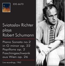 SVIATOSLAV RICHTER SVIATOSLAV RICHTER PLAYS ROBERT SCHUMANN: PIANO SONATA NO. 2;