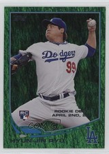 2013 Topps Update Rookie Debut Emerald Foil Hyun-Jin Ryu #US192 kc3