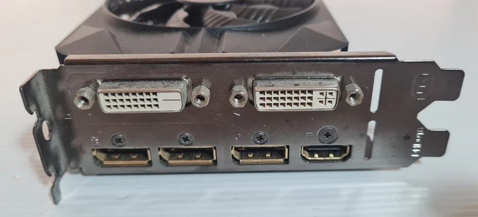 GIGABYTE NVIDIA GeForce GTX 960 2GB GDDR5 Windforce Gaming Graphics Card GPU - Image 3 of 4