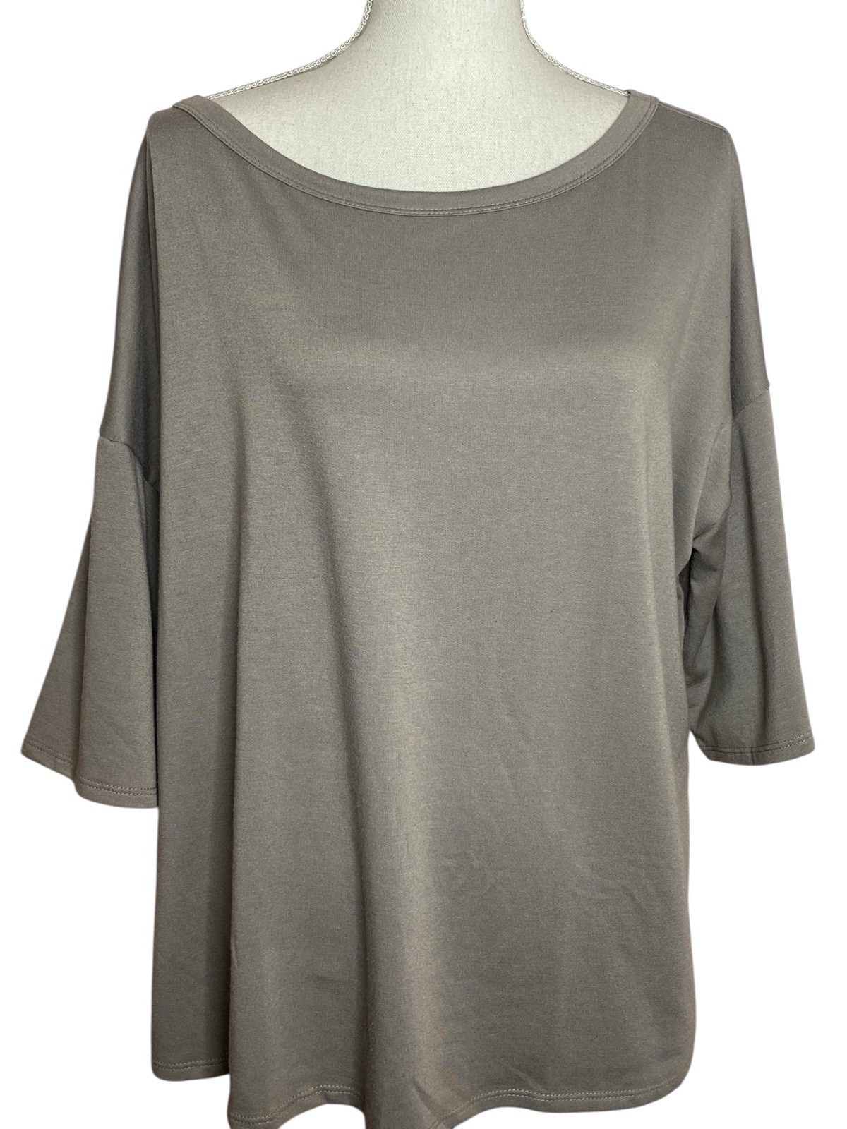 Three Bird Nest Medium Brown Ruffle Split Back To… - image 2