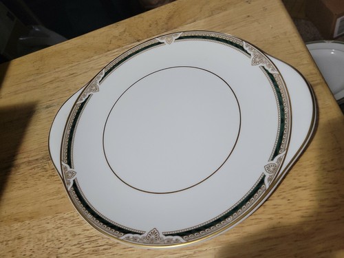 Royal Doulton Forsyth Round Cake Plate with Handles H5197 - Picture 2 of 7